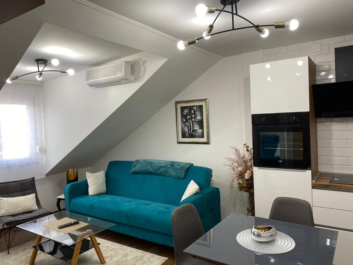 Apartman Pavic Vinkovci Esterno foto
