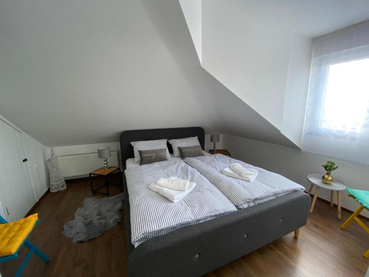 Apartman Pavic Vinkovci Esterno foto