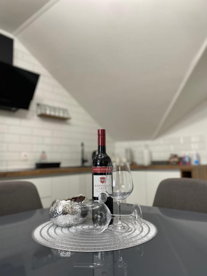 Apartman Pavic Vinkovci Esterno foto